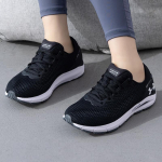 Under Armour naiste jooksukingad 3025225-001 EU 36.5