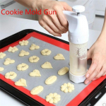 1 komplekt Home Cookie Tool K&uuml;psisevormi p&uuml;stol K&uuml;psisepressi p&uuml;stol K&uuml;psisevormi k&uuml;psetamise kaunistust&ouml;&ouml;riist