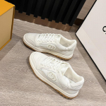 Meeste hingavad silmkoelised vabaajajalatsid Spordijalatsid, jooksujalatsid, libisemisvastased tossud, tennise jalutustrenaž&ouml;&ouml;rid meestele 44 valge