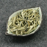 2023 Silver Needle Tea Baihao Yingzhen White Tea Looduslik Hiina tee 100g / 3.52oz