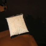 Akr&uuml;&uuml;list l&auml;bipaistev meigipintslihoidja kaanega Vanity Countertopi meigikorraldaja veekindel tolmukindel kosmeetiline pintsli hoiukarp