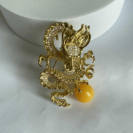 Kerge luksuslik tippklassi Zodiac Dragon-Shaped Niche Design Sense High-End pross meeste &uuml;likond korsa &uuml;likond naiste mantli pin 3.3x5.1 kuld