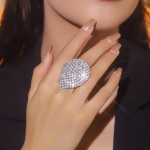 Luksuslik s&auml;delev kristallist avatud otsaga s&otilde;rmus Moodne pisaraga reguleeritav s&otilde;rmus Opening adjustable