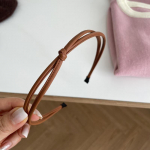 Korea vintage s&otilde;lmitud &otilde;hukesest PU-nahast &uuml;hev&auml;rviline peapael Lihtne temperament Elegantne juuksepael Juukser&otilde;ngas Juuste aksessuaarid