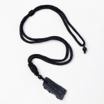 Looduslik must turmaliini kristall ripats &ndash; Lihtne, mitmek&uuml;lgne kampsunikett Approx. 3-5 cm