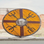 Puidust viikingikilp Kuningas Finehair Lahingus kulunud Norra &uuml;mmargune kilp LARPi, Cosplay, Seinakujunduse, Kingituse jaoks talle