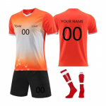 Isikup&auml;rastatud s&auml;rkide komplekt Meeste t&uuml;drukute nimenumbriga Kohandatud jalgpalli kampsunid poistele Treeningkost&uuml;&uuml;m L