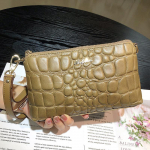 2025 Alligator V&auml;ike &otilde;lakott Naiste ehtsast nahast Crossbody kotid Imeilusad veisenahast &otilde;htused kotid naiste rahakoti jaoks armee roheline v&auml;rv