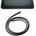 MR100655 Katuseluugi tihendiriba Mitsubishi Pajero V33W-V46W jaoks 440g 30*35*2cm black