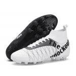 31-48 meeste/naiste jalgpallijalatsid Kvaliteetsed suuremahulised nahast k&otilde;rge elastsed sokid, kunstmuru pikkade k&uuml;&uuml;ntega jalgpallitreeningsaapad 35 valge