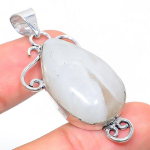 Natural Rainbow Moonstone Gemstone 925 Sterling Silver Pendant 2.05 p0c00