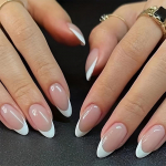 24 tk. Keskmise mandlipressiga k&uuml;&uuml;ntel, Prantsuse otstega kunstk&uuml;&uuml;ned, t&auml;iskattega kunstk&uuml;&uuml;ned naistele ja t&uuml;drukutele, sh k&uuml;&uuml;neviil ja želee liim