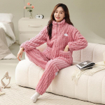 Women's Plus Size Coral Fleece Flannel Pajamas - Thickened Velvet for Autumn & Winter, Middle-Aged Mother Homewear 5XL (225-235 lbs)