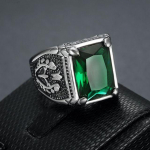 Moodne roostevabast terasest retrogeomeetriline meeste s&otilde;rmus, kristallist meeste ehted, kvaliteetne kingitus poiss-s&otilde;brale 11 roheline