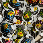 5/10 tk. naljam&auml;nguasjad pommikotid pommid naljakad stressiga seotud naljad lastele m&otilde;eldud m&auml;nguasi, pihustav m&auml;nguasi, granaadikott, lolli simulaator 10PCS