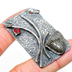 Stingrey Coral, Garnet 925 Sterling Silver Jewelry Pendant 2.21 t3e57