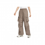 Nike Sportswear Keskmise v&ouml;&ouml;kohaga pingutusn&ouml;&ouml;riga &uuml;hev&auml;rvilised mugavad cargo-p&uuml;ksid Naiste alaosad Mink-Brown IF0392-214 L