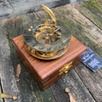P&auml;ikesekell Kompass Massingist Vintage Nautical Retro Steampunk Poleeritud lehtpuidust kast Merekompass Vintage merekompass ja lehtpuust kast 3 inch kuld/pruun
