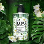 LUX Freesia Scent Hand Wash