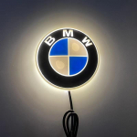BMW Auto LED Logo Esiosa Tagumine Embleem Valgustusega Rinnam&auml;rk Lamp BMW E82 E90 E91 E92 E93 E60 E61 F10 F07 E39 E63 E64 F12 F13 F30 E87 F20 jaoks valge