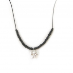 Les Tr&eacute;sors De Lily [M8714] &ndash; &bdquo;Romantic Knot&rdquo; kullatud kaelakee, must h&otilde;be &ndash; 10 mm must