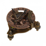 Vintage Marine WEST London Antique 6.35 messingist p&auml;ikesekella kompass merekujundusega suur messingist kolmnurkne p&auml;ikesekella kompass reguleeritavate kruvijalgadega.