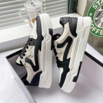 Armsad paksud tossud naiste talvised PU-paeltega lamedad kontsad, &uuml;mmargused varvastega kingad naistele hingav platvorm Vulcanize kingad suures suuruses 36 beež