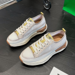 Pehmest lehmanahast s&uuml;gis uued v&auml;ikesed valged kingad Paksu tallaga vabaaja muffin Sobivad k&otilde;rgendatud sisemised naiste kingad 35