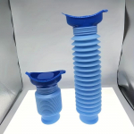 750 ml kaasaskantav h&auml;daabi pissuaar: Ideaalne lastele T&auml;iskasvanutele ja reisijatele Mini v&auml;listingimustes kokkut&otilde;mbuv uriinipudel ja auto matkamise pissilehter meestele ja naistele sinine