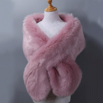 Pruudisall karusnahast varastas kunstkarusnahast m&auml;his &otilde;htukleit Bolero neem Pulmasall Talvine pruudimantel L