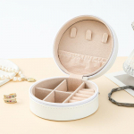 Kaasaskantav &uuml;mmargune ehtekarp kaelakeede, k&otilde;rvar&otilde;ngaste, s&otilde;rmuste jaoks, ehtekorraldaja, v&auml;ljapanek, reisiehtekott, karbid, PU-nahast hoiukarp valge