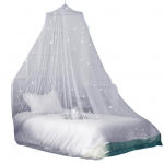 Voodikate fluorestseeruvate t&auml;htedega, hingav s&auml;&auml;sev&otilde;rk, lastetuba, &uuml;mar &uuml;laosaga, laste v&otilde;revoodi, vooditelk, majapidamistarbed S valge