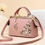 V&auml;ike Elegantne Lilleline K&auml;ekott Moodne Elegantne Lilledega Tikitud K&auml;ekott Naistele &Otilde;lakott Crossbody Koti Pol&uuml;estervoodriga T&otilde;mblukuga roosa