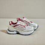 Naiste hingavad vabaaja jooksujalatsid, n&ouml;&ouml;riga kinni keeratavad tennised, naiste v&otilde;rkkangast &otilde;hkpadjaga tossud j&otilde;usaalis treenimiseks. 35