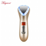 Household facial hot and cold import device, massage device, EMS import device, multifunctional color light beauty device English guidance valge
