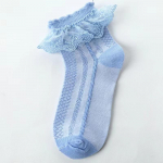 Suvised kevadised &otilde;hukesed l&uuml;hikesed pahkluu&otilde;mblused p&otilde;randasokid t&uuml;drukutele printsessiv&otilde;rgust valged pitsiliste volangidega sokid imikutele v&auml;ikelastele 1-2year old sinine