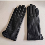 Moodsad naiste kindad V&auml;rvilised lambanahast talvised soojad &otilde;hukesed kindad L