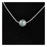 Pierres et Min&eacute;raux. Collier 1 perle Prehnite d'Afrique 8 mm Chaine en acier inoxydable.