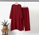 Naiste L&auml;his-Ida &uuml;hev&auml;rviline komplekt k&uuml;lje&otilde;mbluse kaunistuse ja puidust n&ouml;&ouml;pidega M veinipunane v&auml;rv