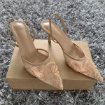 Br&auml;ndi Disainer Valged Naiste Pulma Kingad V&otilde;rk Tikitud Lilled Tagumine Rihm Seksikad Slingback K&otilde;rged Kontsad Kleidi Naiste Kingad 42 must