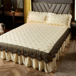 Luksuslik paksu sametist tepitud voodi seelik tikitud voodikate Pehme l&uuml;hike pl&uuml;&uuml;s King-suuruses voodilina ilma padjap&uuml;&uuml;rita 1pc Skirt 180x200cm beež