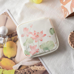 Kaasaskantav suure mahutavusega h&uuml;gieenisidemete ja meigikott