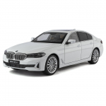 UUS 1/18 BMW 530 LI Sulamist Auto Valatud Mudelid & M&auml;nguautod Automa Mudel Miniatuurne M&otilde;&otilde;tkava Mudelauto Lastele valge