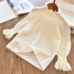 T&uuml;drukute pits valge pikkade varrukatega alumine T-s&auml;rk kevadine laste pits k&otilde;rge kaelusega pluus Topid s&uuml;gisene lasteriided 90 beež