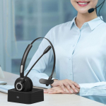 Peal kantav Bluetooth-peakomplekt Trucker M&uuml;rasummutav Mobiiltelefon Mikrofoniga With Base