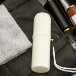 Lihtne kaasaskantav reisi hambaharja &uuml;mbris Hambahari ja hambapasta hoiukarp koos kaanega hambaravikotiga