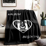 Besiktas JK teemaline personaalne v&auml;livillatekk, pehme ja sobib k&otilde;ikideks aastaaegadeks, t&auml;iuslik diivanitele, vooditele ja telkimiseks 100cmx150cm