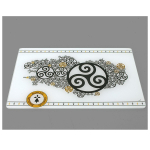 Les Tr&eacute;sors De Lily [A1102] - L&otilde;ikelaud / klaasist alus 'Triskel' must valge ooker - 30x20 cm must