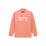 Fear of God Essentials 1977 Seeria FW22 Nailonist treeningjakk &uuml;hev&auml;rvilise logoga ja kraega Unisex &uuml;ler&otilde;ivas Korall FOG-FW22-175 S