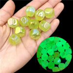 Helmestega DIY akr&uuml;&uuml;l helendavad ebanormaalse kujuga helmed K&auml;ev&otilde;ru Jelly V&auml;rvus Moeehted Aksessuaarid Materjal 10 tk mitmetahulised 18 mm tarvikud roheline